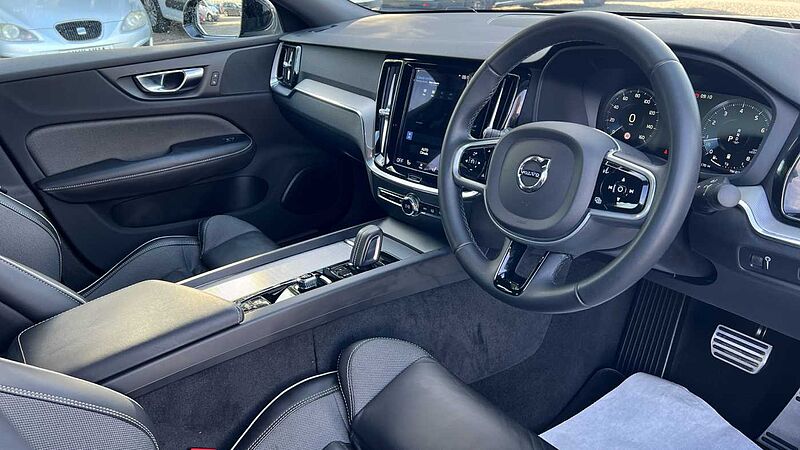 Volvo S60 2.0 B5P R DESIGN 4dr Auto