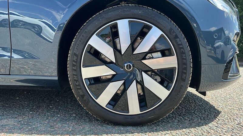 Volvo V90 Volvo V90 Estate 2.0 T6 [350] PHEV Plus Dark 5dr AWD Auto