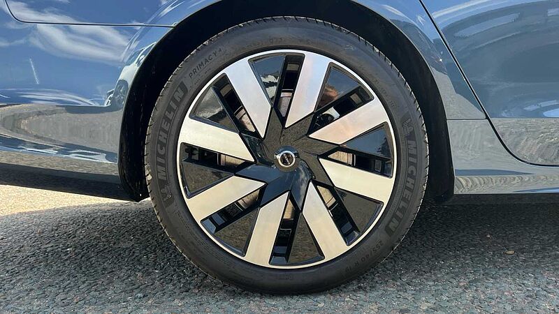 Volvo V90 Volvo V90 Estate 2.0 T6 [350] PHEV Plus Dark 5dr AWD Auto