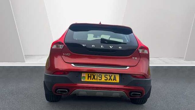 Volvo V40 Cross Country T3 Cross Country Pro (Full Leather, Rear Camera, DAB Radio)