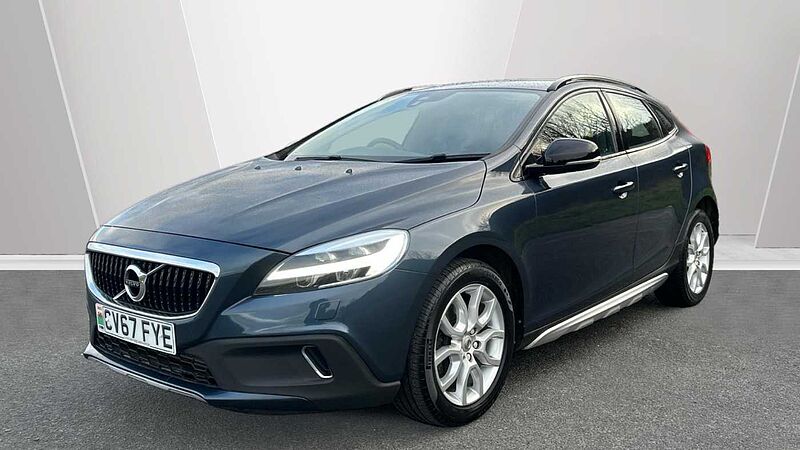 Volvo V40 Cross Country D2 Pro (Heated Seats, DAB Radio, Full Leather Interior)