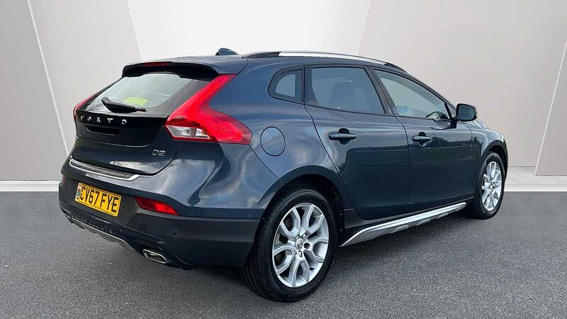 Volvo V40 Cross Country D2 Pro (Heated Seats, DAB Radio, Full Leather Interior)