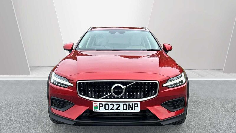 Volvo V60 Cross Country B5 AWD Cross Country (Rear Camera, Heated Seats, DAB Radio)