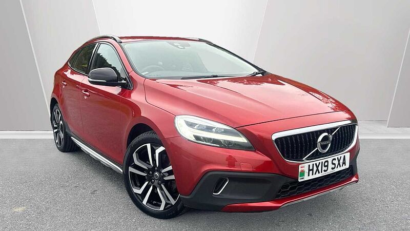 Volvo V40 Cross Country T3 Cross Country Pro (Full Leather, Rear Camera, DAB Radio)