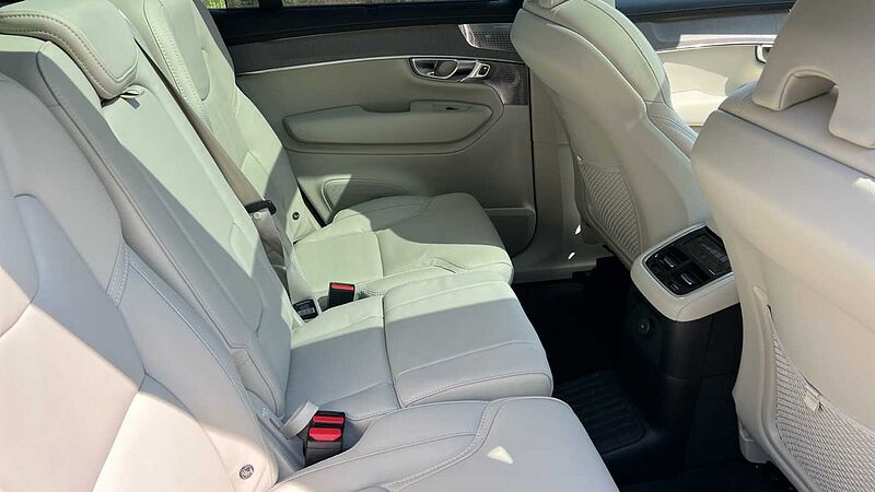 Volvo XC90 Twin Performance 111kWh Ultra Auto 4WD 5dr