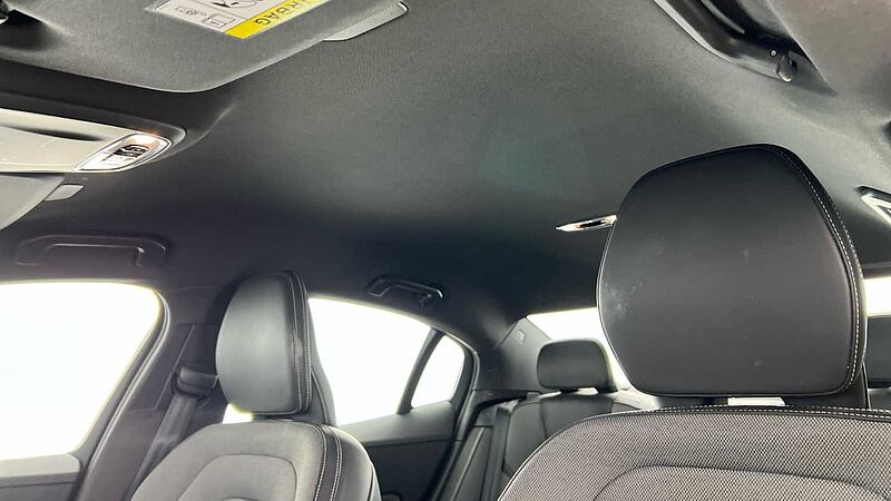 Volvo S60 2.0 T8 Recharge PHEV R DESIGN 4dr AWD Auto