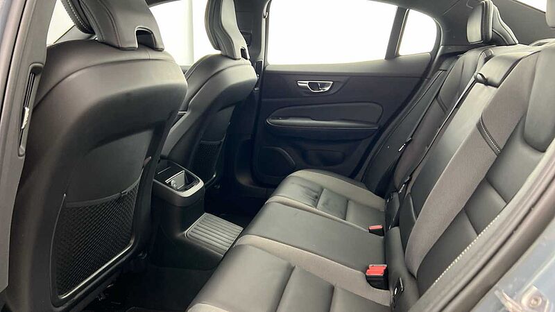 Volvo S60 2.0 T8 Recharge PHEV R DESIGN 4dr AWD Auto
