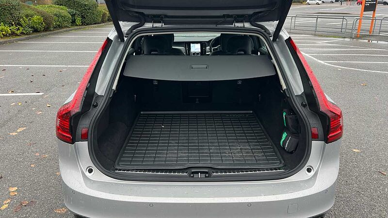 Volvo V90 Volvo V90 Estate 2.0 T6 [350] PHEV Plus Dark 5dr AWD Auto
