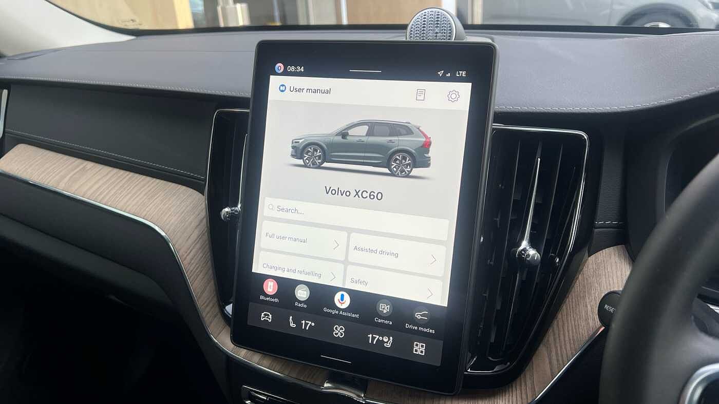 Volvo XC60 Ultra, T8 AWD Plug-in hybrid, Electric/Petrol, Dark (Bowers&Wilkins)