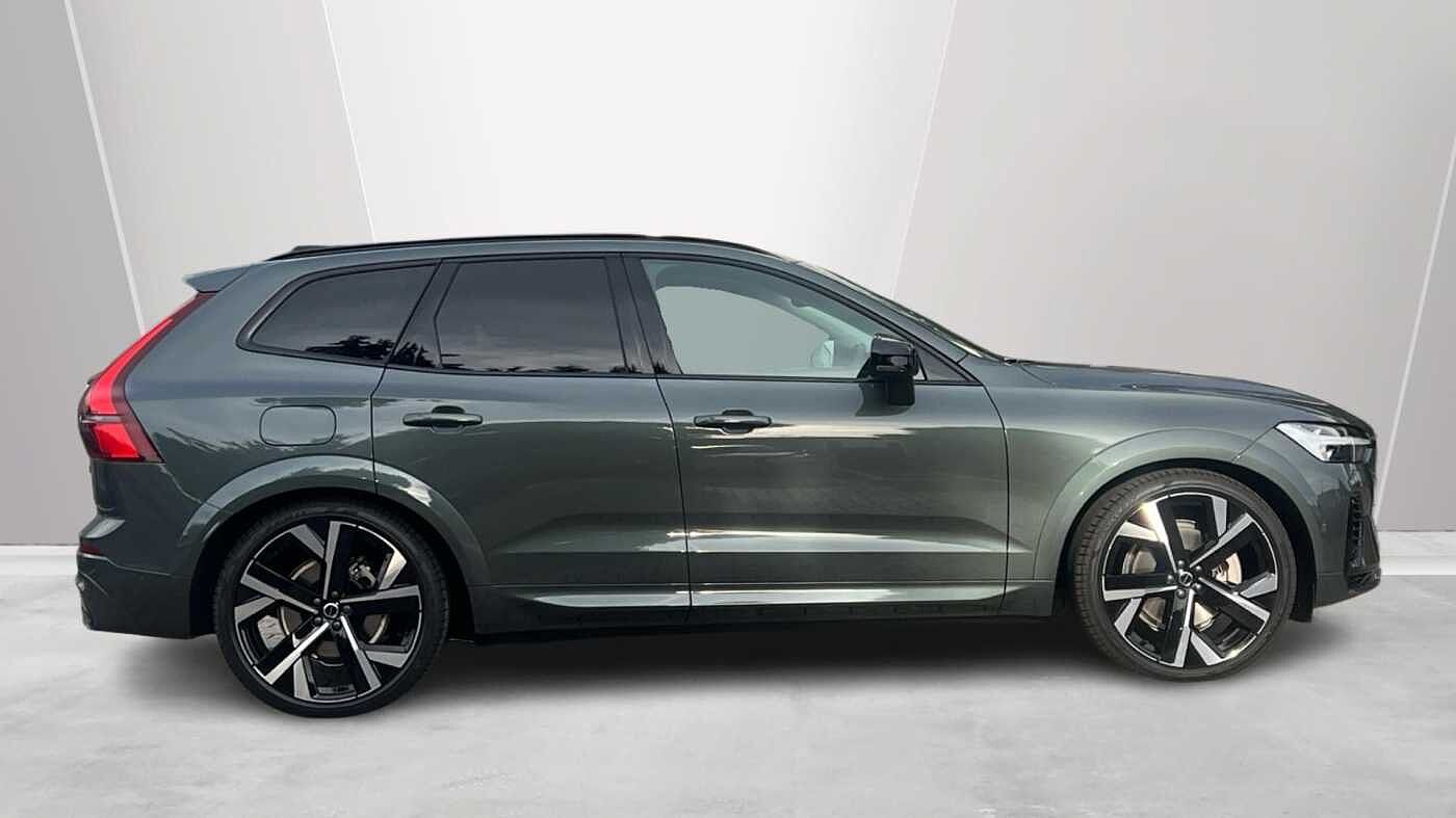 Volvo XC60 Ultra, T8 AWD Plug-in hybrid, Electric/Petrol, Dark (Bowers&Wilkins)