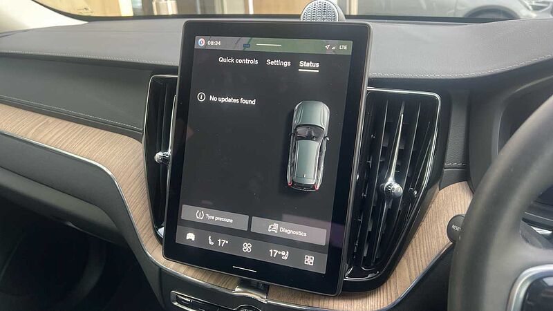 Volvo XC60 Ultra, T8 AWD Plug-in hybrid, Electric/Petrol, Dark (Bowers&Wilkins)