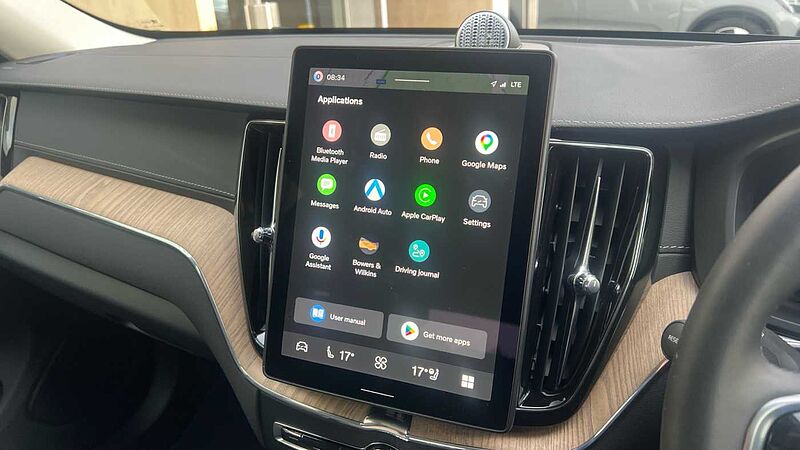 Volvo XC60 Ultra, T8 AWD Plug-in hybrid, Electric/Petrol, Dark (Bowers&Wilkins)