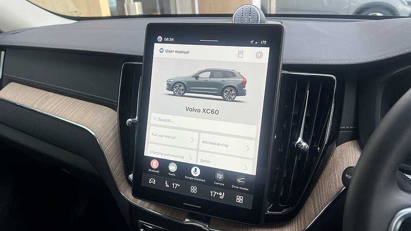 Volvo XC60 Ultra, T8 AWD Plug-in hybrid, Electric/Petrol, Dark (Bowers&Wilkins)