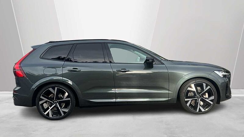 Volvo XC60 Ultra, T8 AWD Plug-in hybrid, Electric/Petrol, Dark (Bowers&Wilkins)