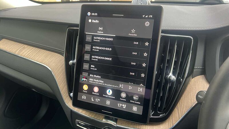 Volvo XC60 Ultra, T8 AWD Plug-in hybrid, Electric/Petrol, Dark (Bowers&Wilkins)