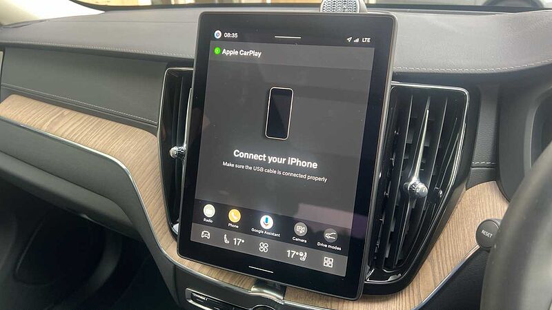Volvo XC60 Ultra, T8 AWD Plug-in hybrid, Electric/Petrol, Dark (Bowers&Wilkins)