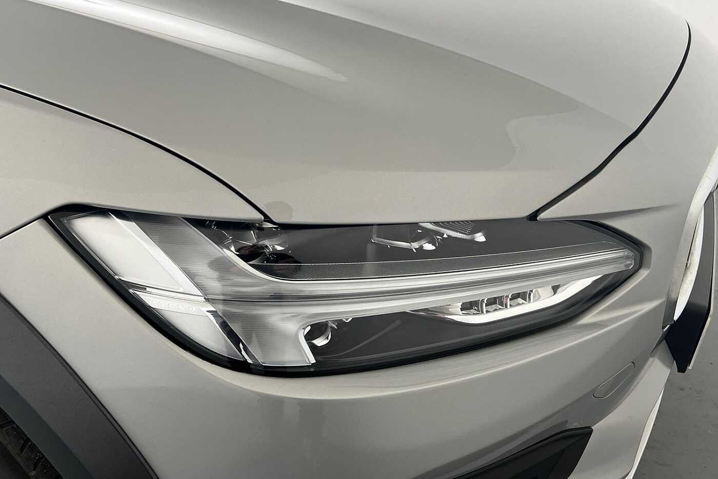 Volvo V90 Cross Country Plus, B5 AWD mild hybrid, Diesel