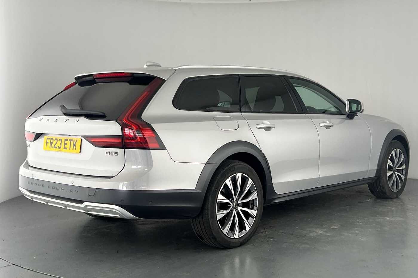 Volvo V90 Cross Country Plus, B5 AWD mild hybrid, Diesel