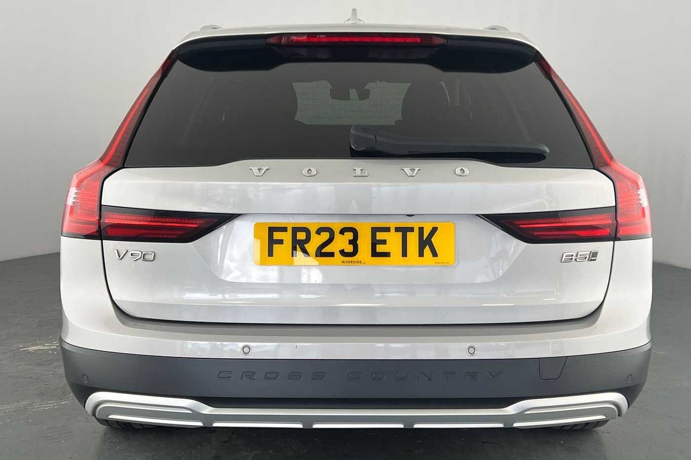 Volvo V90 Cross Country Plus, B5 AWD mild hybrid, Diesel