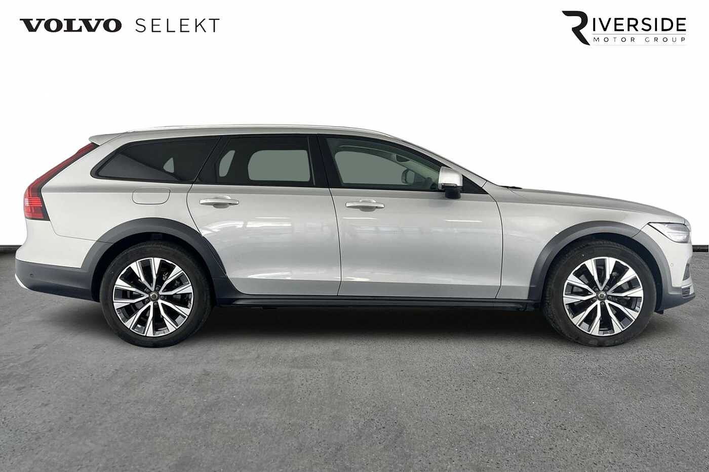 Volvo V90 Cross Country Plus, B5 AWD mild hybrid, Diesel