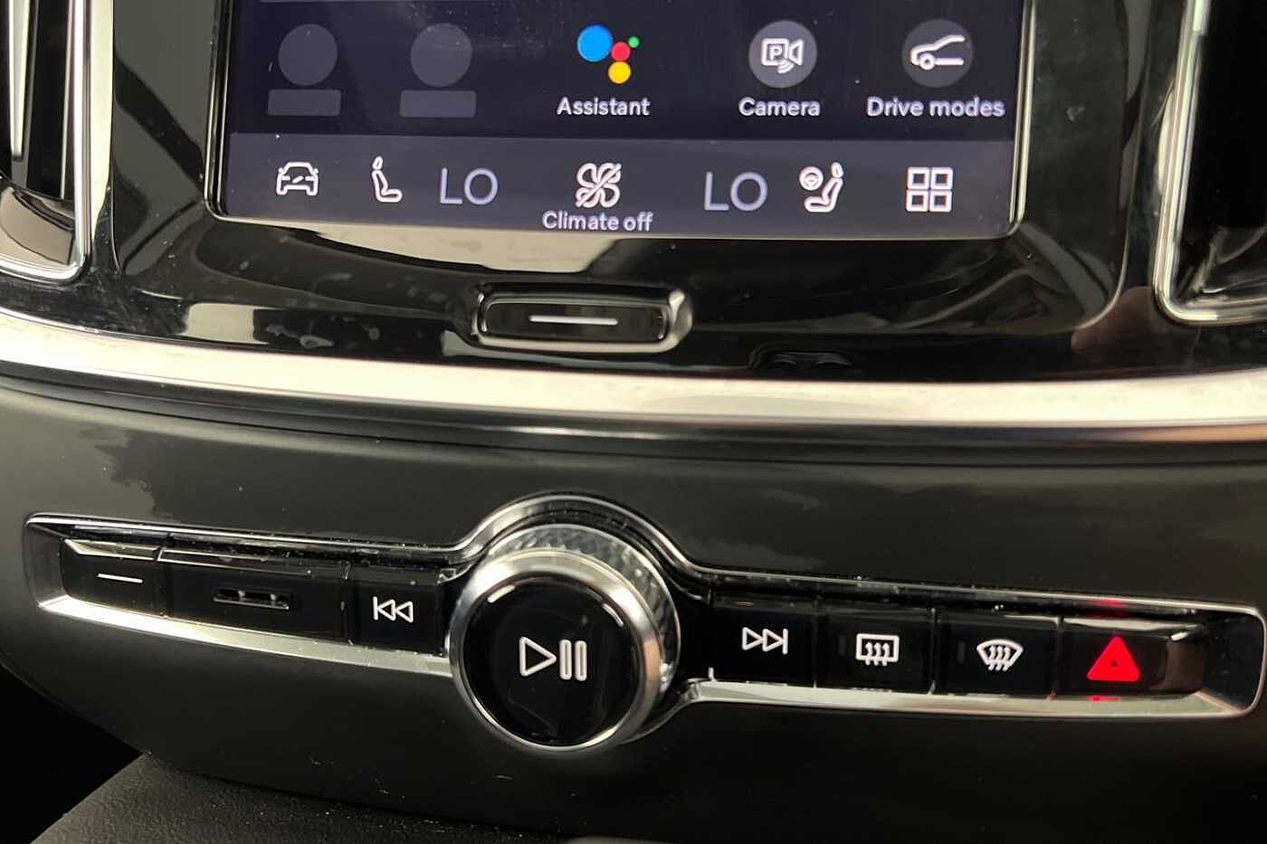 Volvo S60 Recharge Ultimate, T8 AWD Plug-in hybrid, Petrol, Dark
