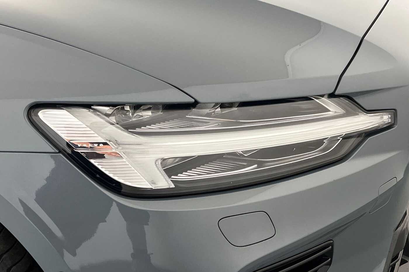 Volvo S60 Recharge Ultimate, T8 AWD Plug-in hybrid, Petrol, Dark