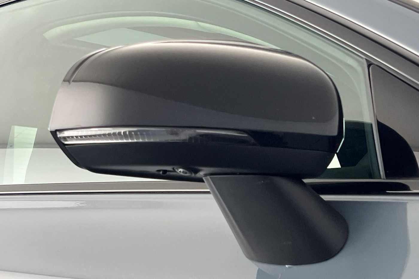 Volvo S60 Recharge Ultimate, T8 AWD Plug-in hybrid, Petrol, Dark