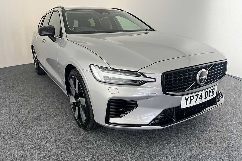 Volvo V60 Ultra, T8 AWD Plug-in hybrid, Electric/Petrol, Dark (Sunroof: 360 camera)