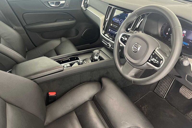 Volvo V60 Cross Country Plus, B5 AWD mild hybrid, Petrol