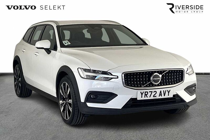 Volvo V60 Cross Country Plus, B5 AWD mild hybrid, Petrol