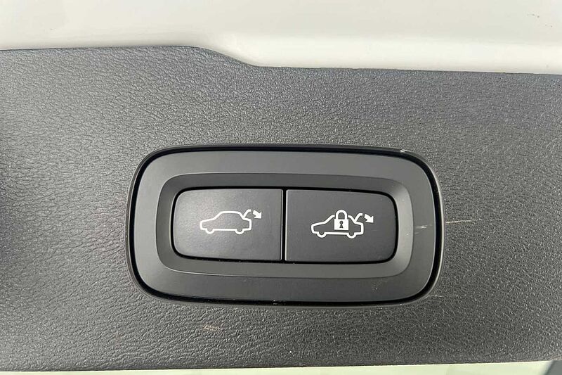 Volvo V60 Cross Country Plus, B5 AWD mild hybrid, Petrol
