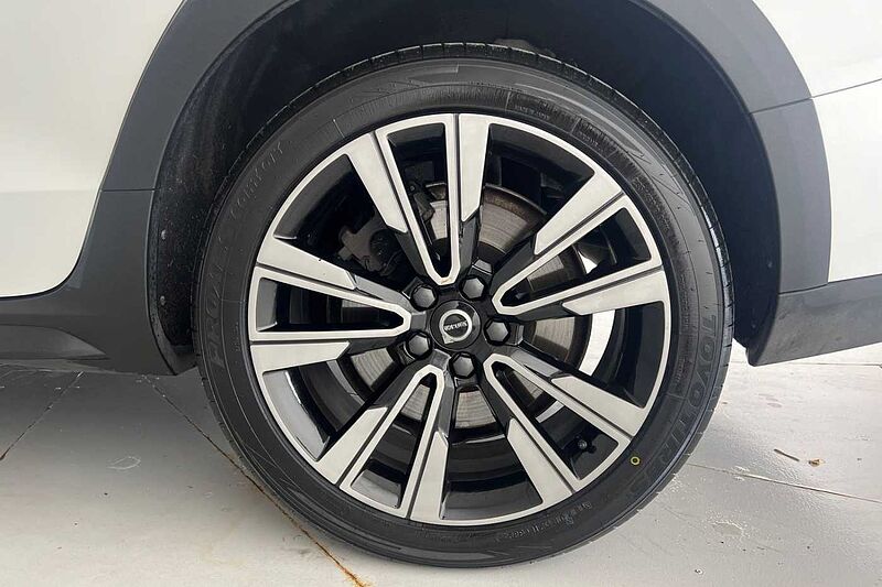 Volvo V60 Cross Country Plus, B5 AWD mild hybrid, Petrol