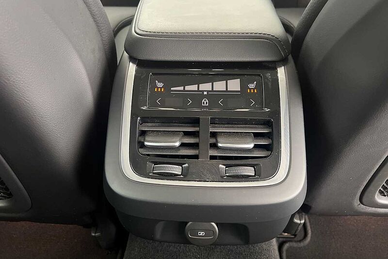 Volvo V60 Cross Country Plus, B5 AWD mild hybrid, Petrol
