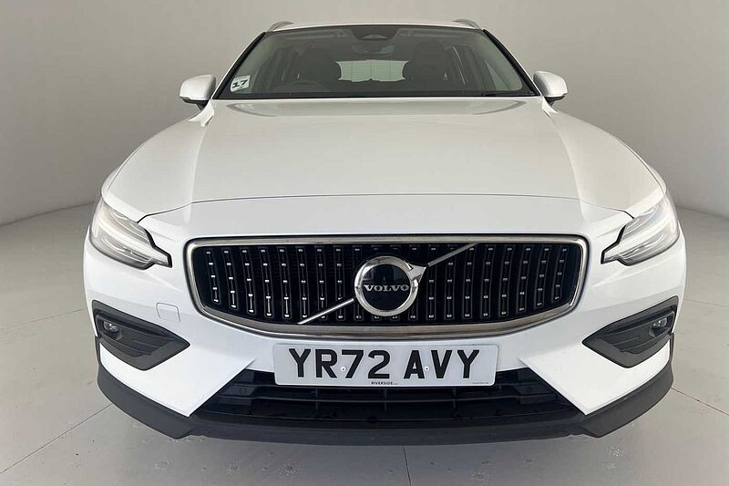 Volvo V60 Cross Country Plus, B5 AWD mild hybrid, Petrol
