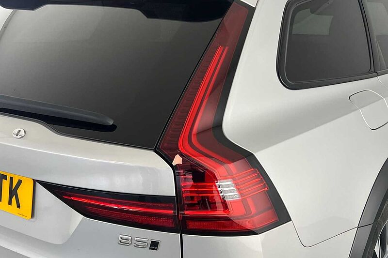 Volvo V90 Cross Country Plus, B5 AWD mild hybrid, Diesel
