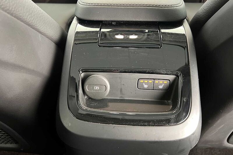 Volvo S60 Recharge Ultimate, T8 AWD Plug-in hybrid, Petrol, Dark