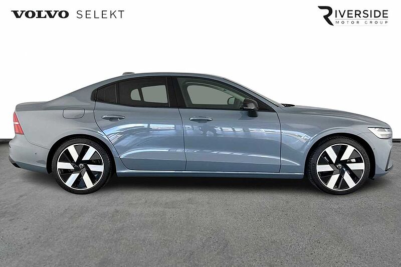 Volvo S60 Recharge Ultimate, T8 AWD Plug-in hybrid, Petrol, Dark
