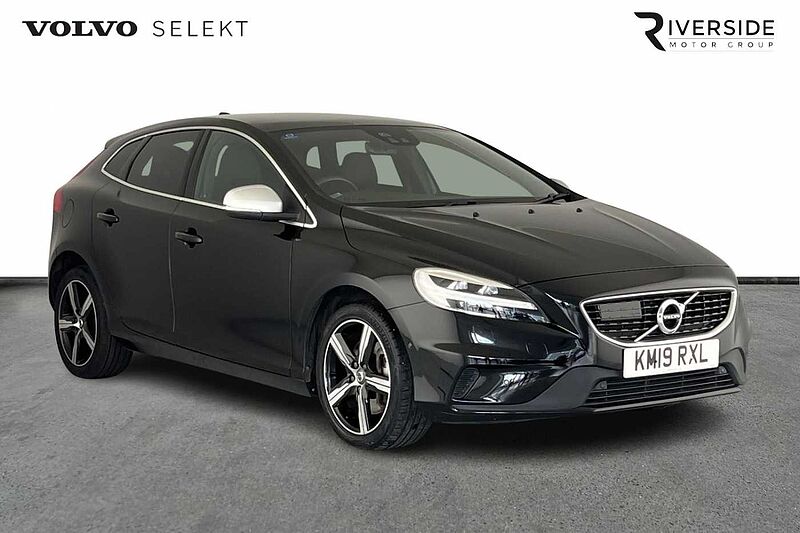 Volvo V40 D2 R-Design Pro Automaticc( Intellisafe Pro | Xenium Pack | Winter Pack )