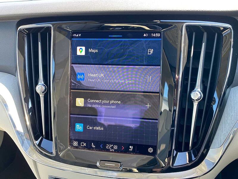 Volvo S60 Recharge Ultimate, T8 AWD Plug-in hybrid, Electric/Petrol, Dark