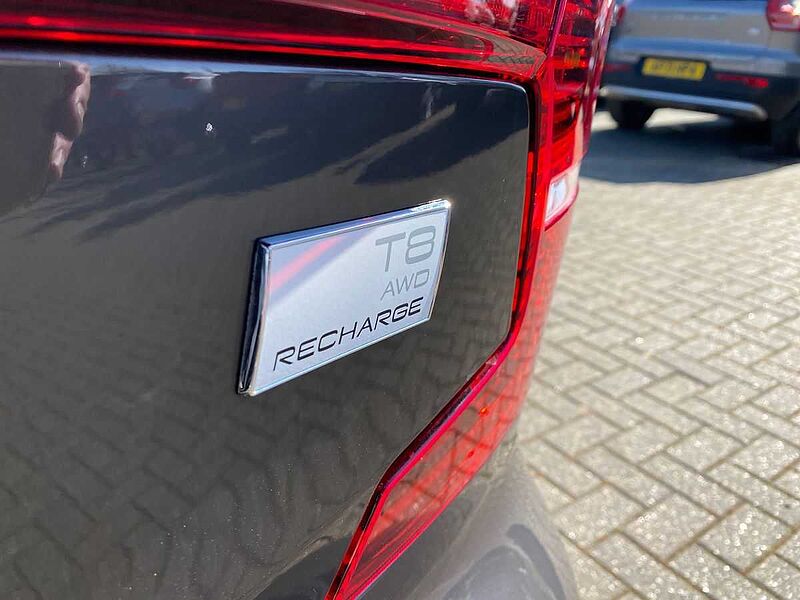 Volvo S60 Recharge Ultimate, T8 AWD Plug-in hybrid, Electric/Petrol, Dark