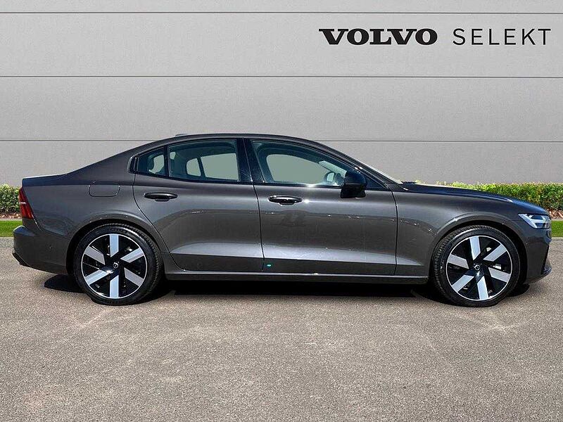 Volvo S60 Recharge Ultimate, T8 AWD Plug-in hybrid, Electric/Petrol, Dark