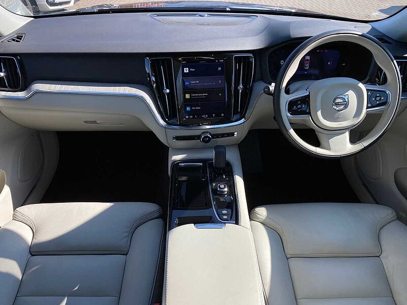 Volvo S60 Recharge Ultimate, T8 AWD Plug-in hybrid, Electric/Petrol, Dark