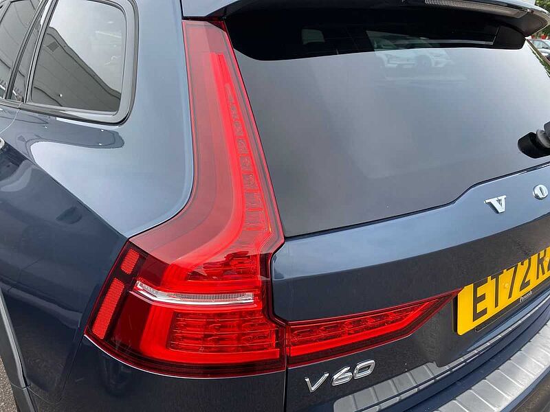 Volvo V60 2.0 B5P Cross Country Ultimate 5Dr Awd Auto