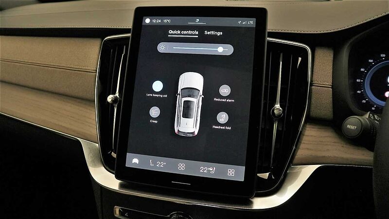 Volvo XC90 Ultra, T8 AWD Plug-in hybrid, Electric/Petrol, Bright, 7 Seats