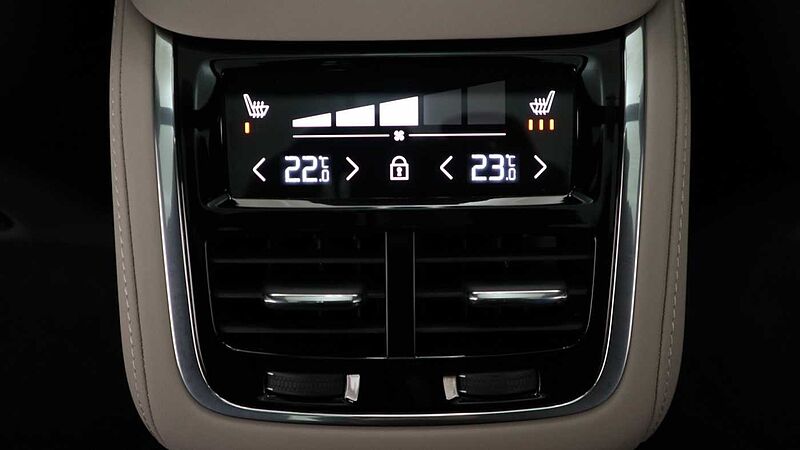 Volvo XC90 Ultra, T8 AWD Plug-in hybrid, Electric/Petrol, Bright, 7 Seats