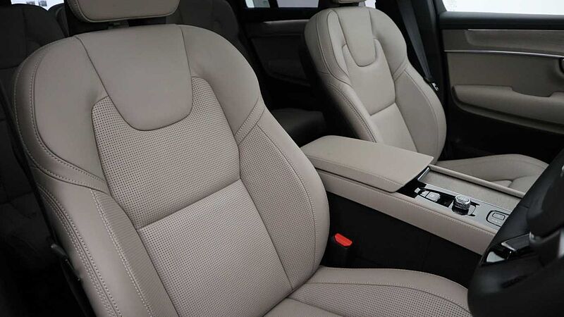 Volvo XC90 Ultra, T8 AWD Plug-in hybrid, Electric/Petrol, Bright, 7 Seats