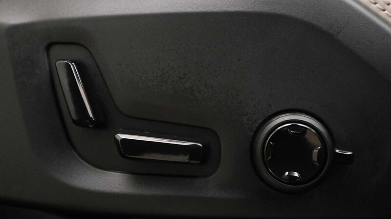 Volvo XC90 Ultra, T8 AWD Plug-in hybrid, Electric/Petrol, Bright, 7 Seats