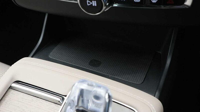 Volvo XC90 Ultra, T8 AWD Plug-in hybrid, Electric/Petrol, Bright, 7 Seats