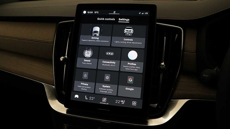 Volvo XC90 Ultra, T8 AWD Plug-in hybrid, Electric/Petrol, Bright, 7 Seats