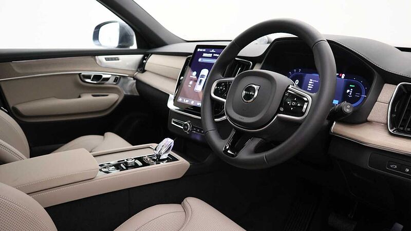 Volvo XC90 Ultra, T8 AWD Plug-in hybrid, Electric/Petrol, Bright, 7 Seats